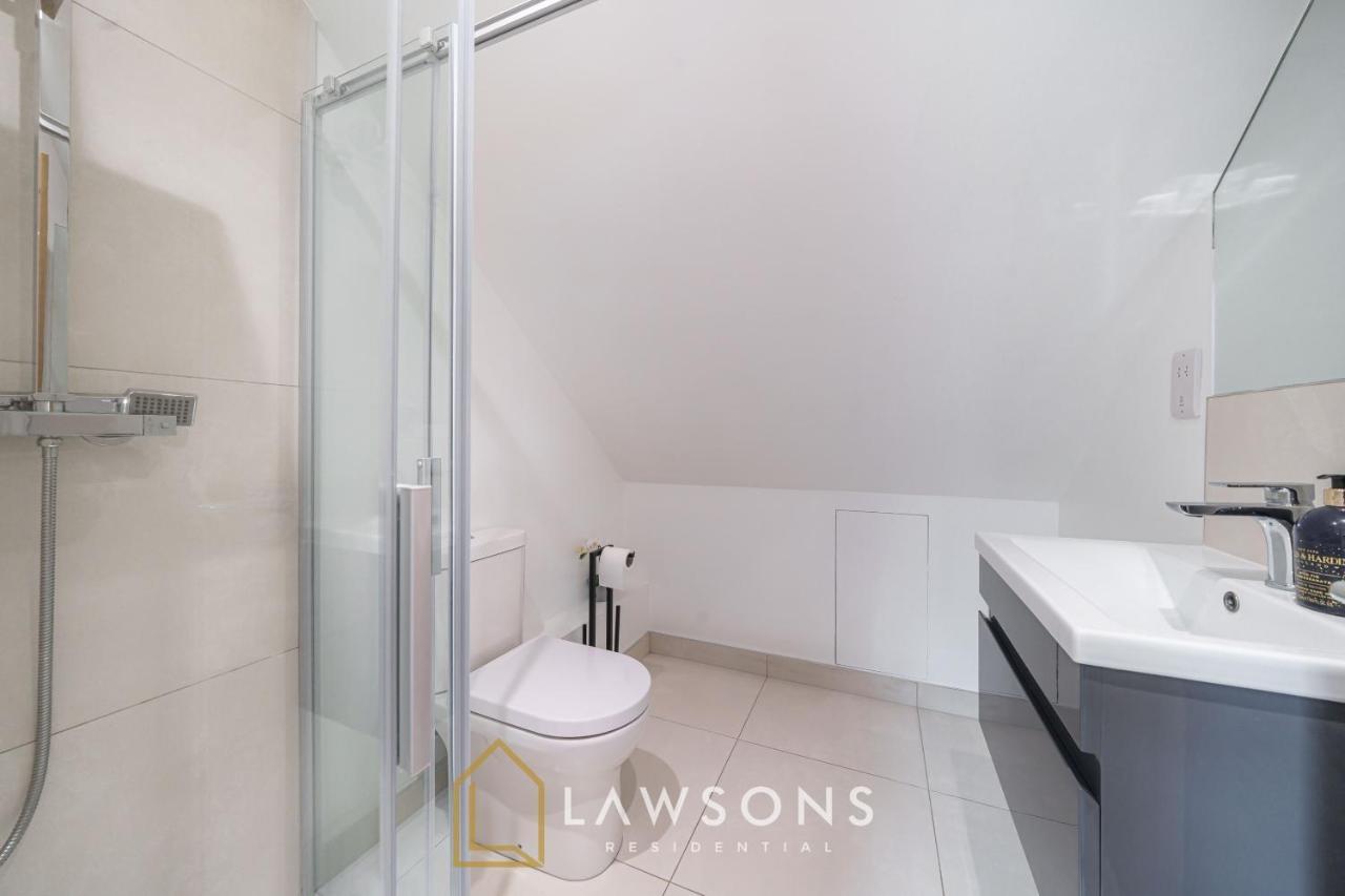 Loft Living By Lawsons With Parking Apartment Windsor Exterior foto