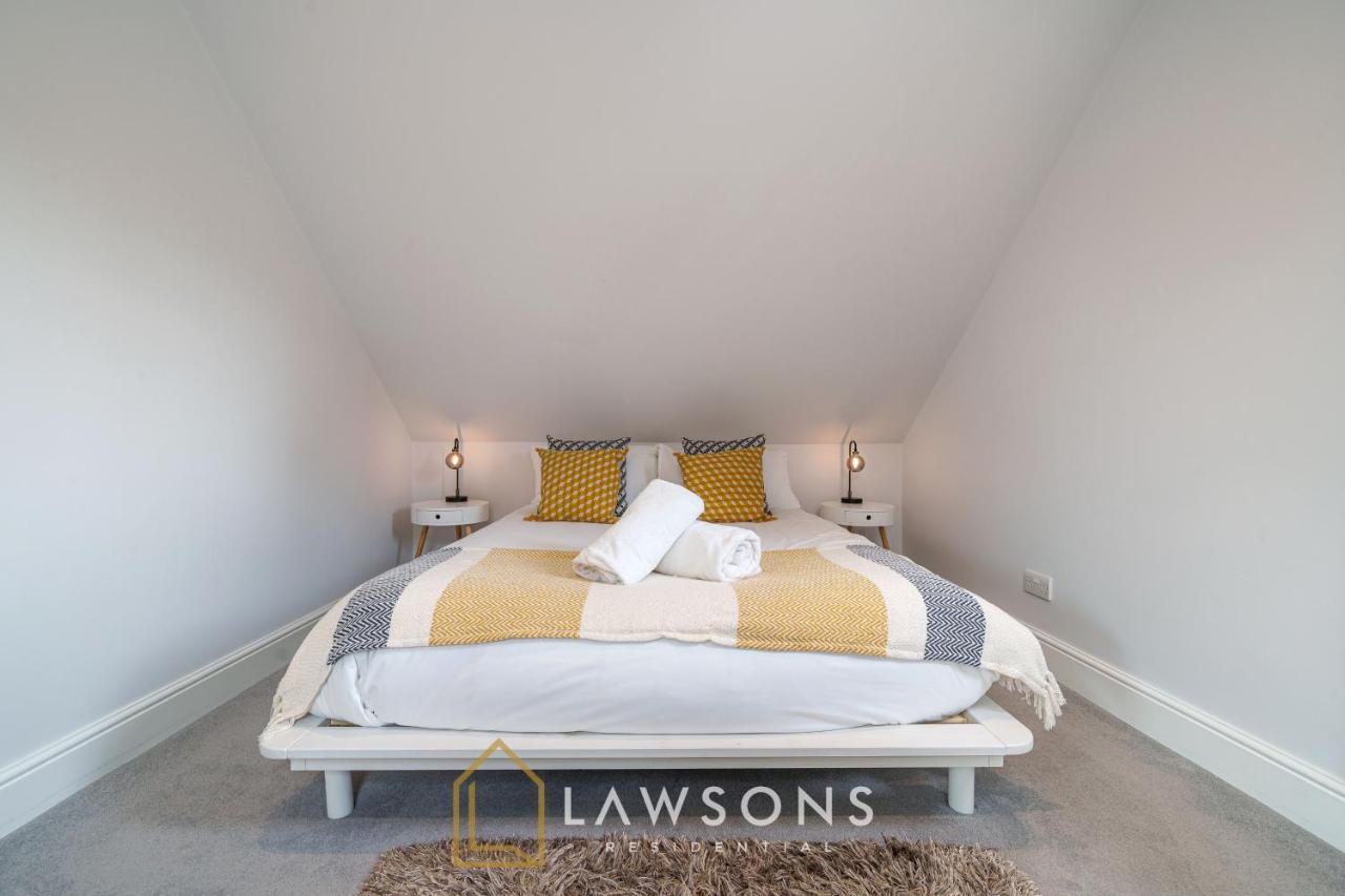 Loft Living By Lawsons With Parking Apartment Windsor Exterior foto