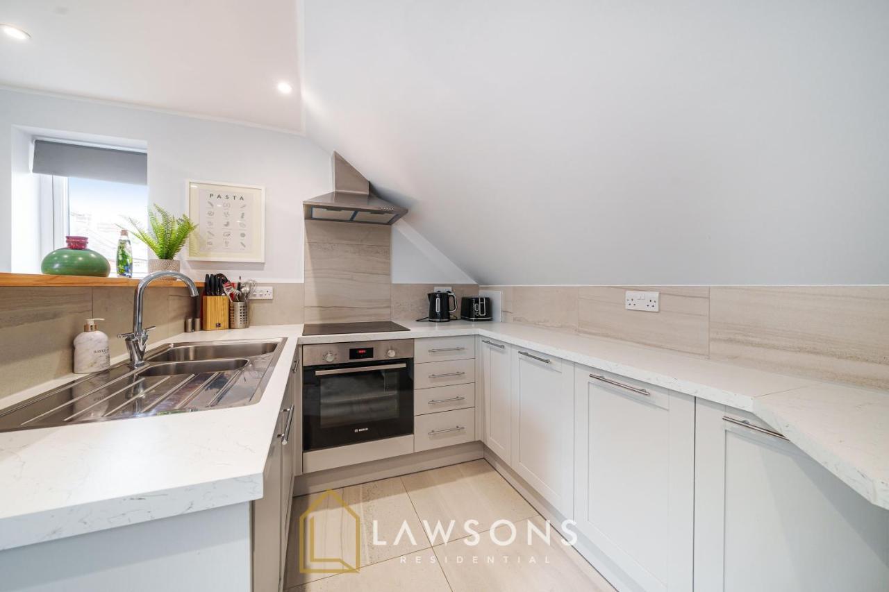 Loft Living By Lawsons With Parking Apartment Windsor Exterior foto